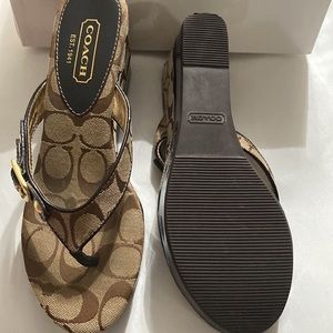 🥰 Coach Gracy Wedge ❤️